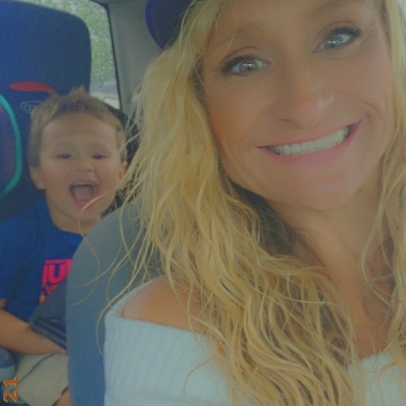 Meet your Posher, Joy - Picture 8 of 11